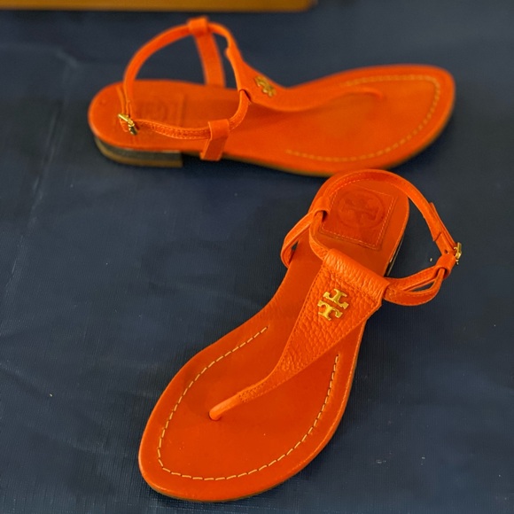 EUC Tory Burch Britton Flat Thong-Tumbled Leather Fire Orange size 6 - Picture 3 of 7